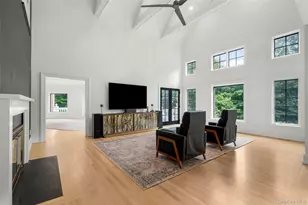 99 Tomahawk St, Yorktown Heights, NY 10598 - Photo 18