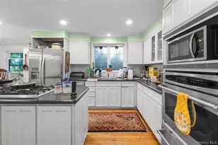 1121 North St, White Plains, NY 10605 - Photo 4