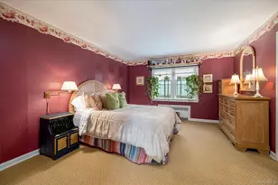 186 Voorhis Ave, Rockville Centre, NY 11570 - Photo 22