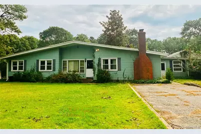 51 Bellows Terrace, Hampton Bays, NY 11946 - Photo 1