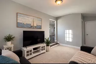 22 5th Ave, Farmingdale, NY 11735 - Photo 12