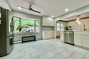 21 Noyes Ln, Huntington, NY 11743 - Photo 10