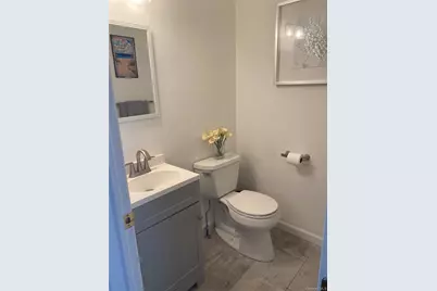 124 Brattle Circle, Melville, NY 11747 - Photo 4