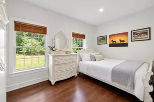 66 Woodlawn Ave, East Moriches, NY 11940 - Photo 20