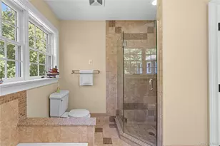 66 Woodlawn Ave, East Moriches, NY 11940 - Photo 26