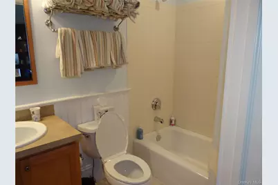 33 Blair Road, East Setauket, NY 11733 - Photo 20