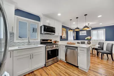 1980 Cameron Avenue, Merrick, NY 11566 - Photo 26