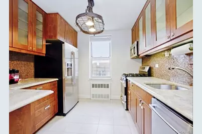 65-65 Wetherole Street #6K, Rego Park, NY 11374 - Photo 6