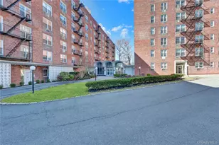 54-44 Little Neck Pkwy, Little Neck, NY 11362 - Photo 2