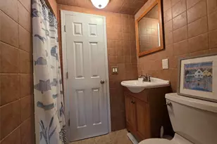 140 Springtime Ln W, Levittown, NY 11756 - Photo 18