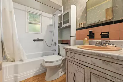 702 Partridge Avenue, West Hempstead, NY 11552 - Photo 4