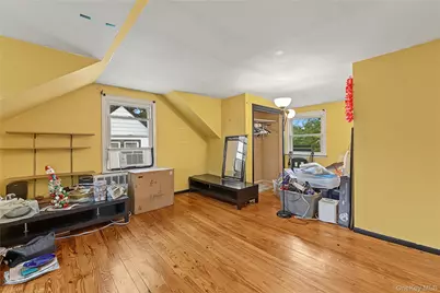 702 Partridge Avenue, West Hempstead, NY 11552 - Photo 10
