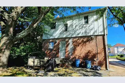 7516 175th Street, Fresh Meadows, NY 11366 - Photo 16