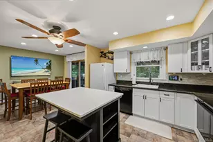 64 Forest Glen Rd, Valley Cottage, NY 10989 - Photo 10