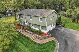 64 Forest Glen Rd, Valley Cottage, NY 10989 - Photo 40