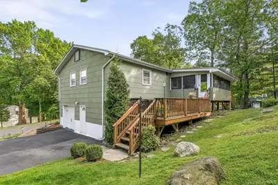 64 Forest Glen Road, Valley Cottage, NY 10989 - Photo 30