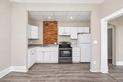 119 S Hamilton Street, Poughkeepsie, NY 12601 - Photo 2