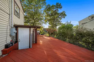 318 W 16th St, Deer Park, NY 11729 - Photo 34