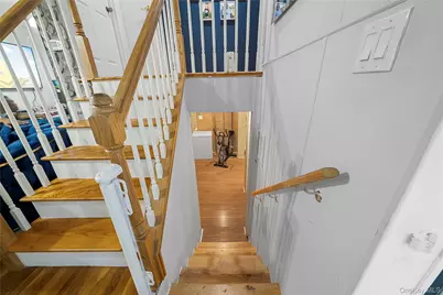 318 W 16th Street, Deer Park, NY 11729 - Photo 6