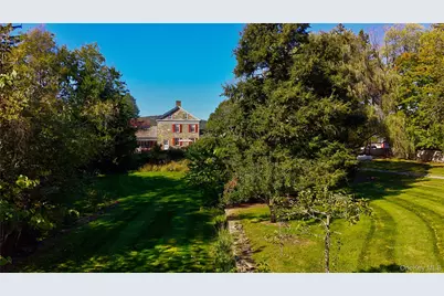 102 Pleasant Hill Road, New Windsor, NY 12553 - Photo 6