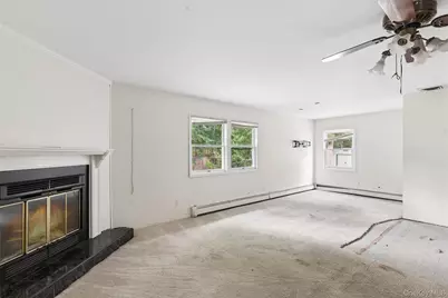19 Wintergreen Drive, Coram, NY 11727 - Photo 10