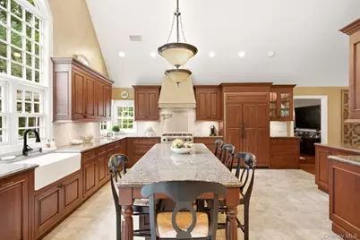 8 Fiddlers Green Drive, Lloyd Harbor, NY 11743 - Photo 6