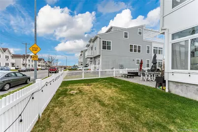 140 Compass Place, Arverne, NY 11692 - Photo 18
