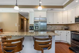 25 Frank Ave, Farmingdale, NY 11735 - Photo 8