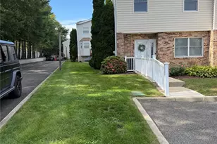 1601 Johnson Ave, Elmont, NY 11003 - Photo 2