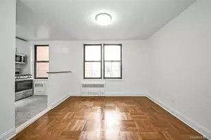 10-40 Neilson St, Far Rockaway, NY 11691 - Photo 4