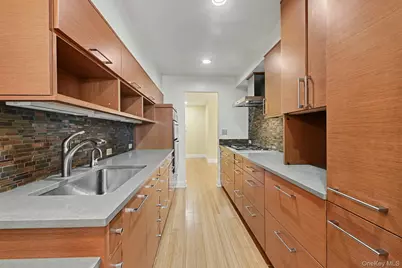 720 Milton Road #N4E, Rye, NY 10580 - Photo 2