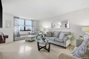 920 Metcalf Ave, Bronx, NY 10473 - Photo 2