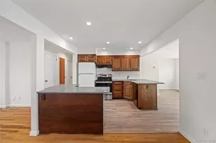 1051 Park Ln N, Franklin Square, NY 11010 - Photo 8