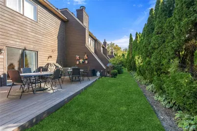 148 Southgate Circle, Massapequa Park, NY 11762 - Photo 24
