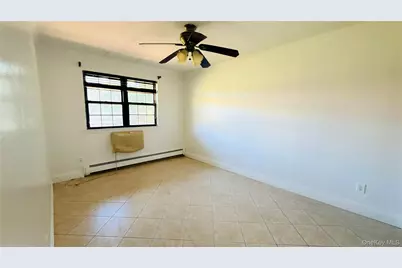 12135 5th Avenue, College Point, NY 11356 - Photo 4