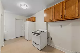 158 Willow St, Yonkers, NY 10701 - Photo 4