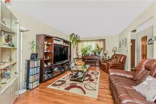 1008 Balcom Ave, Bronx, NY 10465 - Photo 2