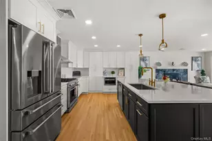 8 Shoal Dr, West Islip, NY 11795 - Photo 12