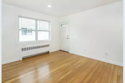 42 Firwood Road #B, Port Washington, NY 11050 - Photo 8