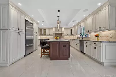116 Valley Avenue, Locust Valley, NY 11560 - Photo 10