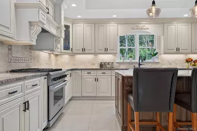 116 Valley Avenue, Locust Valley, NY 11560 - Photo 12