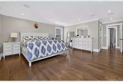 116 Valley Avenue, Locust Valley, NY 11560 - Photo 22