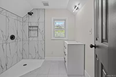 40 Newkirk Road, Yonkers, NY 10710 - Photo 14
