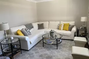264-63 Langston Ave, Glen Oaks, NY 11004 - Photo 2