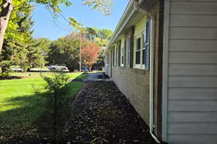 17 Nanuwitt Ln, Salisbury Mills, NY 12577 - Photo 4