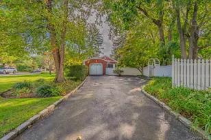 2 Charles Ave, Huntington, NY 11743 - Photo 18