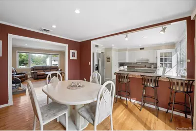 5 Cottonwood Court, Bardonia, NY 10954 - Photo 4