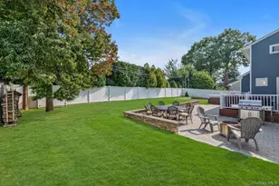 3 Lesley Dr, Syosset, NY 11791 - Photo 34