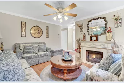 46 Forge Lane, Coram, NY 11727 - Photo 4
