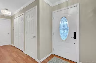 46 Forge Ln, Coram, NY 11727 - Photo 2